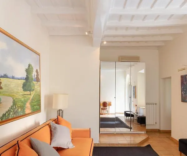 Cozy Apartment With Private Garden At Spanishsteps